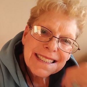 Meet your Posher, Mary rose